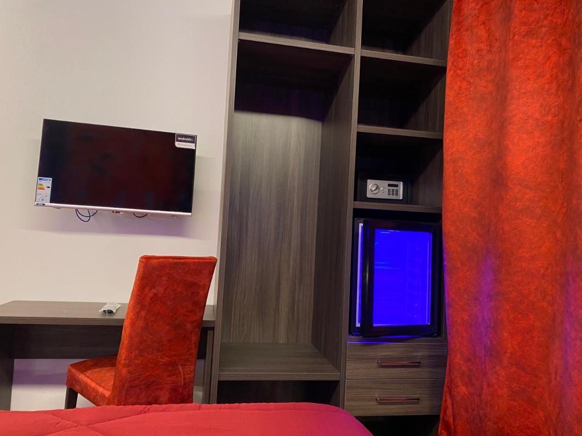 Dorno Oasilandia Bed & Breakfast エクステリア 写真